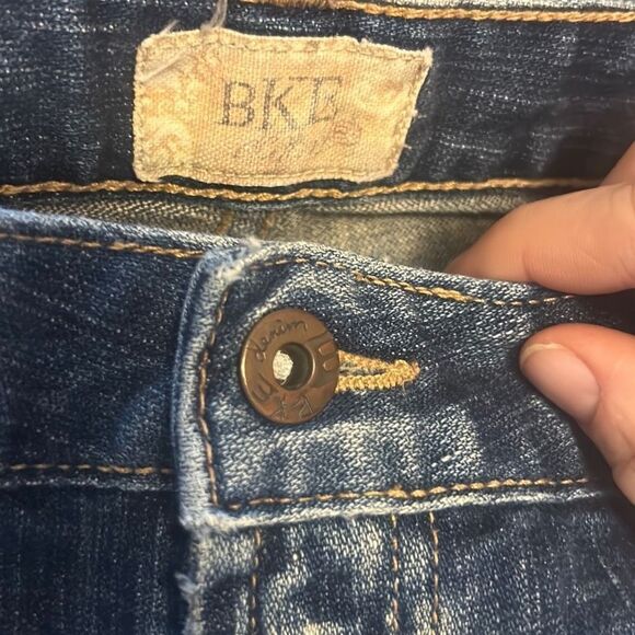 BKE Bootcut Jeans Women's Embroidered Pockets‎ Denim Blue Wash - Picture 3 of 7